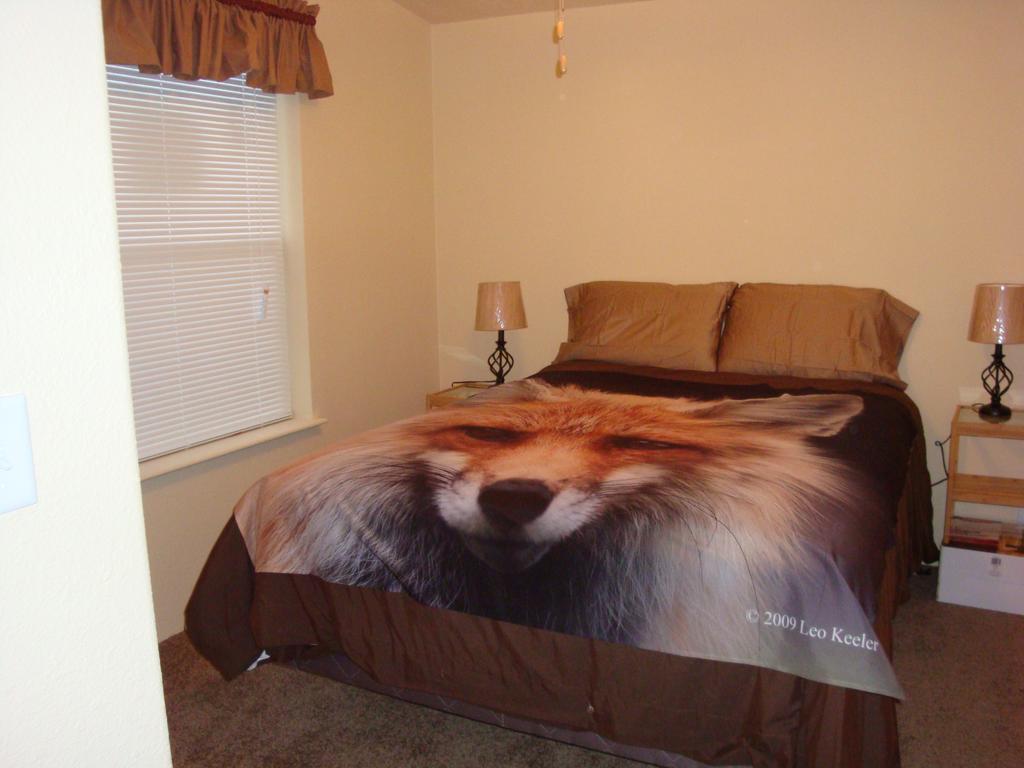 Yellowstone Wildlife Cabins Уест Йелоустоун Екстериор снимка